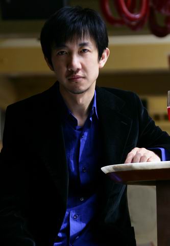 资料:橙天娱乐-导演鄢颇个人资料