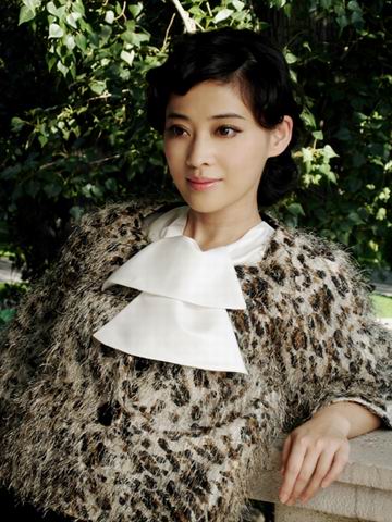 明星全接触 2007bq红人榜专题 正文 梅婷《舞台姐妹》里那个刚正
