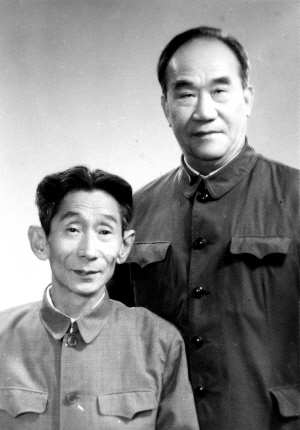 侯宝林和马三立合影