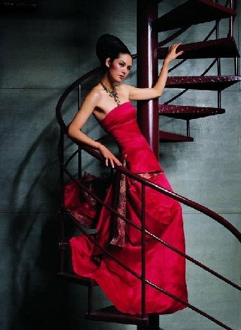 马艳丽成功成为设计师