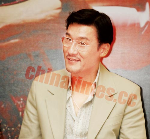 梁家辉说：“婚姻是一出拍到临终才结束的戏。”