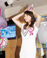 伊能静在生日晚会上