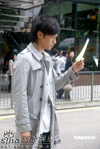 古巨基拍防自杀广告 倡导做人要有积极心态(图)