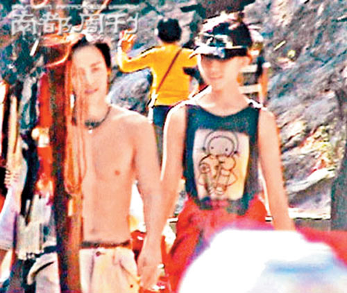 张晋和蔡少芬被拍到亲密照