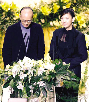 郑少秋参加沈殿霞追思会时被邓光荣炮轰