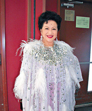 薛家燕希望其早日“闭嘴”