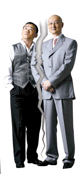 周立波与关栋天(资料图片)