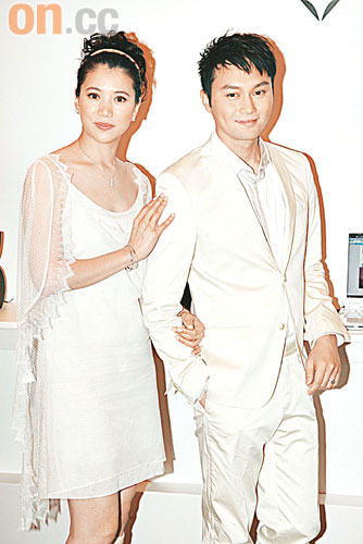 袁咏仪、张智霖婚事保密期：5年