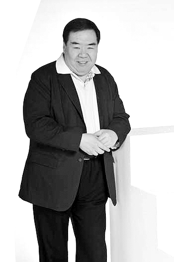 郑则仕在《外乡人》里当上海人