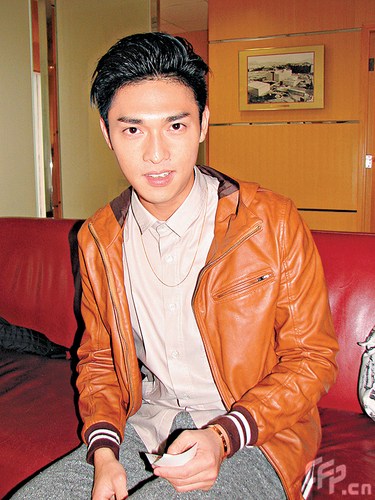 关楚耀尽力宣传新碟 力争35岁结婚努力赚钱