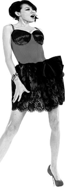 小S：终于我有一接班人，但超过我还需时日(设计台词)