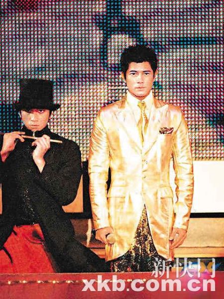 吴卓羲刚出道时曾给郭富城做伴舞