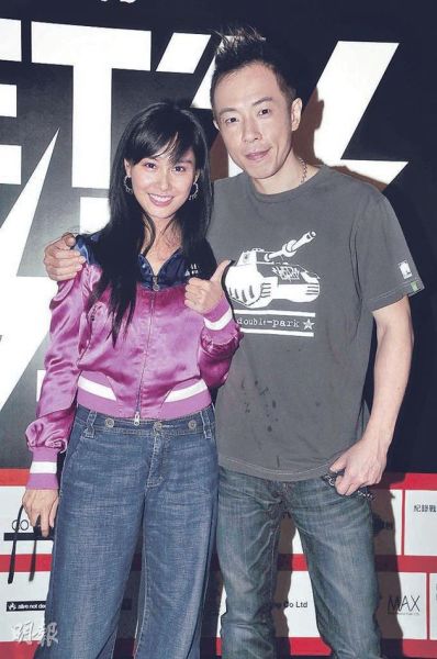 黄贯中的女友朱茵未婚怀孕成为全城热话