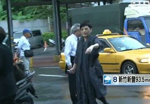 张小燕、王伟忠、孙越，众好友送陶大伟