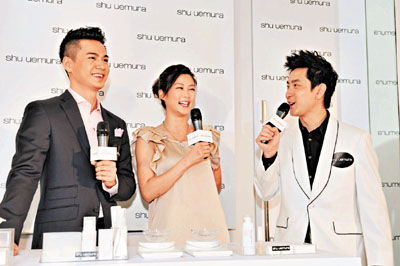 保养肌肤有道的罗仲谦与岑丽香,与在场人士分享护肤心得