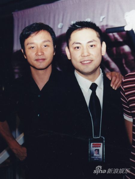 2002年，哥哥私人健身教练陈旭达创业，开设首间建身中心，张国荣亲临剪彩。