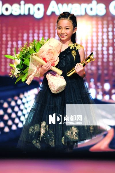 领取本届上海国际电影节影后奖时，李馨巧的致辞甚为老练，原来那是她去年在马来西亚领奖时的老段子。