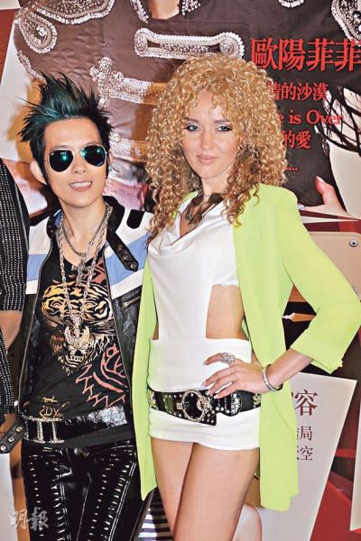 潘美辰希望与女友组成的组合能在香港演出。