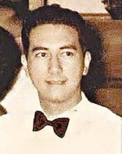 何超盈再晒父亲照片