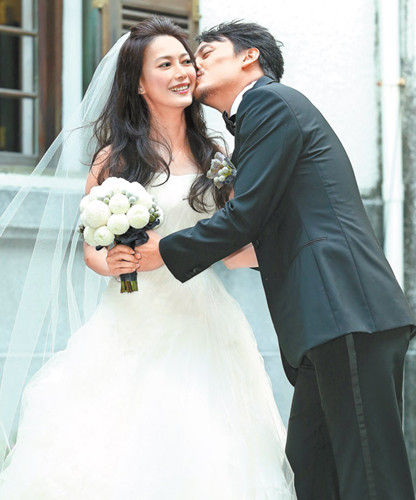 张震娶妻开心喝酒秀八极拳