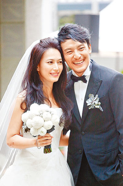 张震妻既是助理又是日文老师