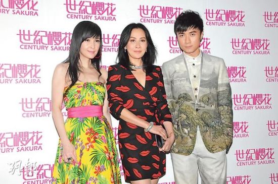 周慧敏（左起）、刘嘉玲与古巨基难得聚头。