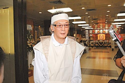 已故填词人陈蝶衣设灵歌星姚莉亲往致祭组图