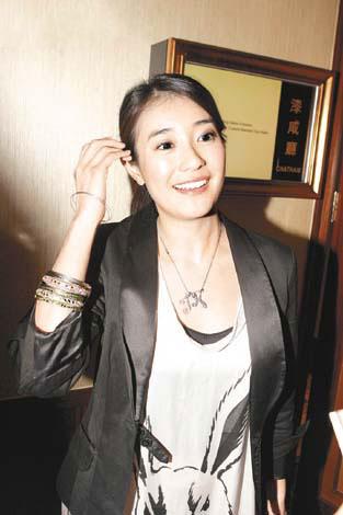 张燊悦身材暴胀 怀孕六个月赶生鼠宝宝(组图)