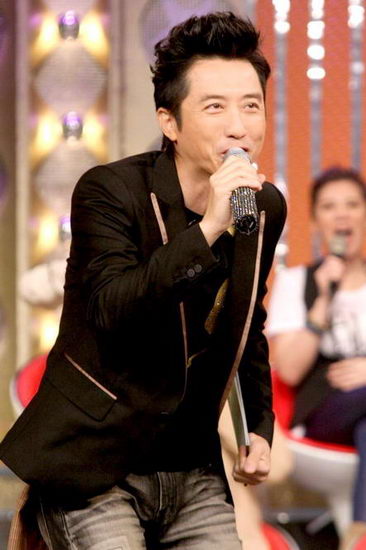 强颜欢笑
