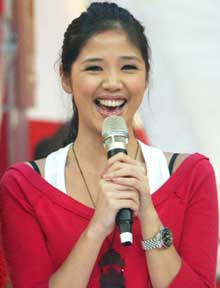 《海角七号》的柜台妹张心妍与蒋友青的表哥张立方结婚。（图片来源：台湾联合报）