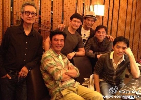 香港老男人兄弟团再聚会梁朝伟乖萌儒雅