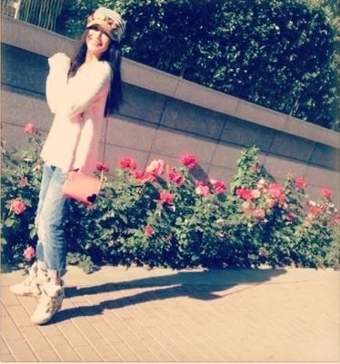 舒淇夏日街头自拍