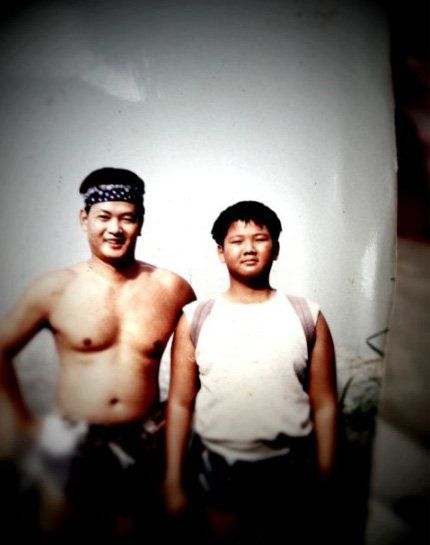 陈建州少年时期和爸爸