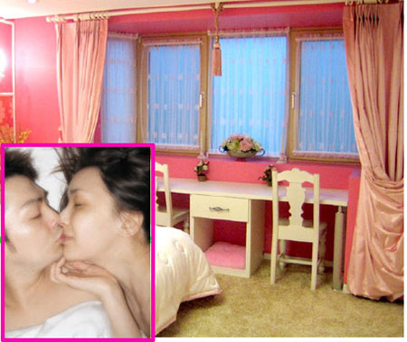 河莉秀婚房曝光装修粉嫩素颜与新郎接吻附图