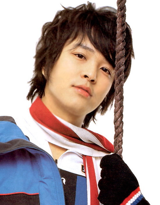 金桢勋入伍难舍父母嚎哭 百名粉丝送行(附图)