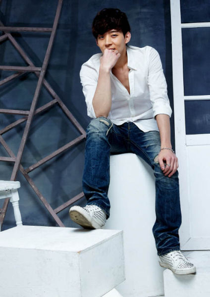 朴有焕写真秀黑白双重魅力