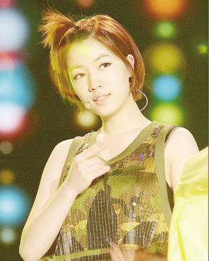 T-ara组合原成员花英“被”退团事件震动韩国娱乐圈