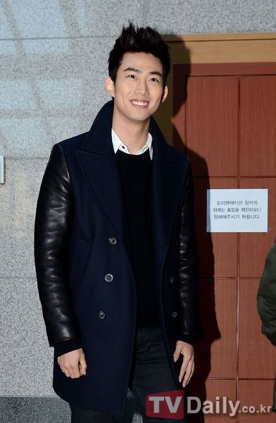 2PM成员玉泽演品学兼优