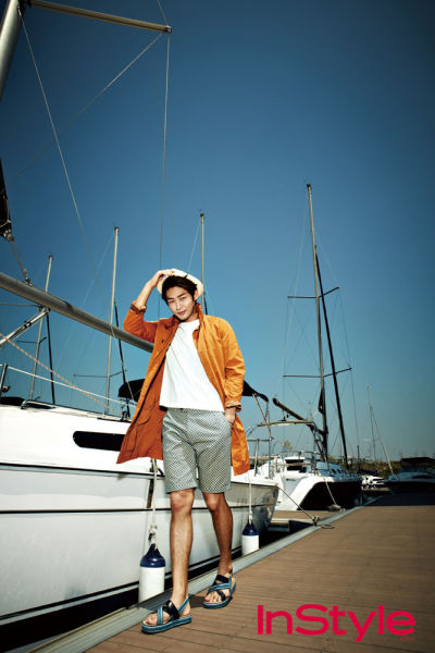 韩星李泰成夏日游艇写真悠闲帅气(组图)