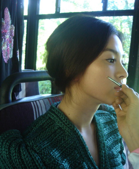 宋慧乔完美侧面