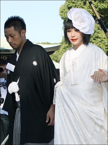鈴木紗理奈被曝離婚爭吵動粗打出血 優特客 原優美客 音樂網視頻網圖片網youtaker Com Mp3 Mp4 Mv Ktv
