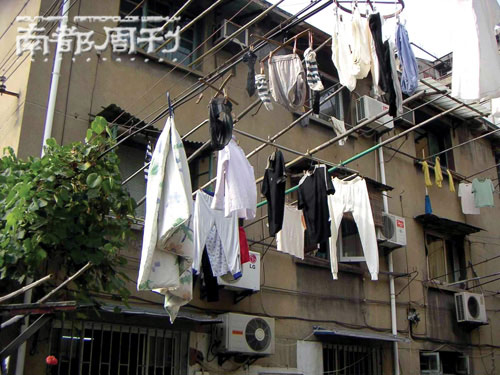 尚雯婕住的地方在上海的一条普通弄堂里