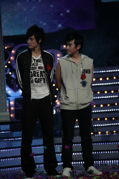 待定选手付辛博和闫安李易峰淘汰选手李易峰新浪娱乐讯 上周六(6月23