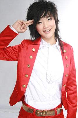 绝对唱响西安拉票 周晓晓阿缪收获生日惊喜(图)