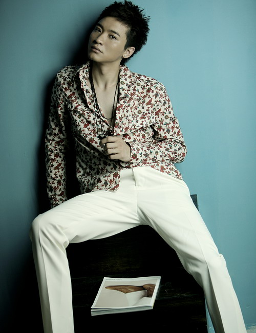 王弢凸现跨界明星实力试水娱乐圈倍受关注图