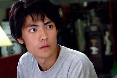 棉花糖季晨遭遇野蛮女友 受捉弄被打到脸肿(图)