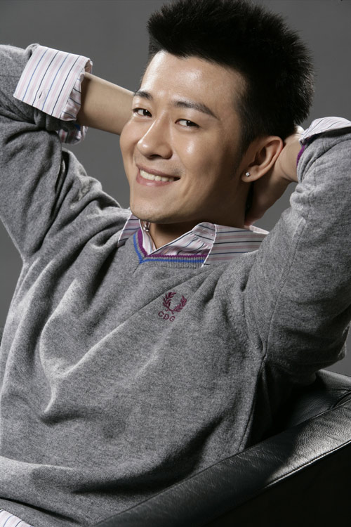 林申最新写真褪去青涩 国际路线展时尚男人魅力