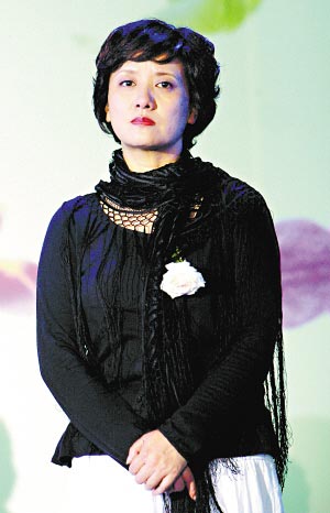 邓婕很委屈（资料图片）