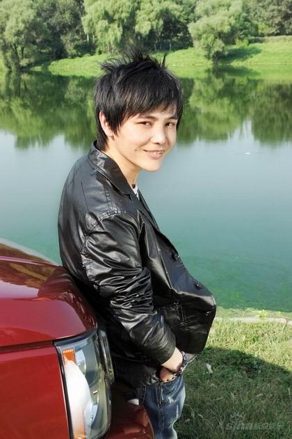 孙坚蓄势待发 笑称名字"穿越时空"(图)