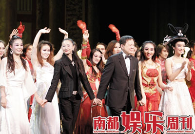 2006年7月《大唐贵妃》在温哥华首演，此时李赛凤罗启仁的关系已经非常紧张。